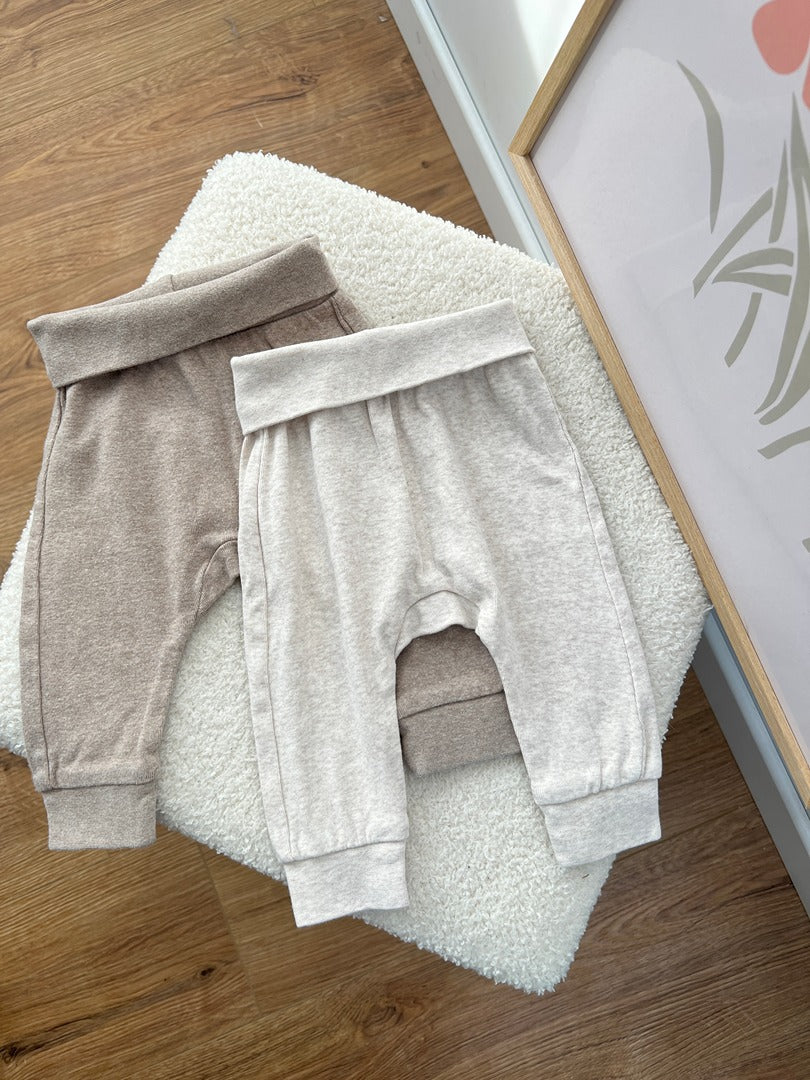 Comment vendre les vêtements trop petits de son enfant ? Le guide simple pour les parents