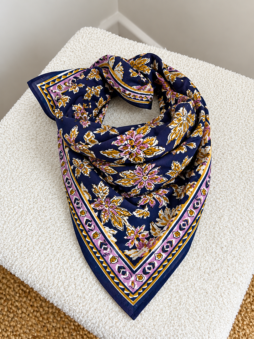 Foulard indien fille ou femme imprimé fleuri mi-saison - Neuf avec étiquette Bonheur du jour 65x65cm