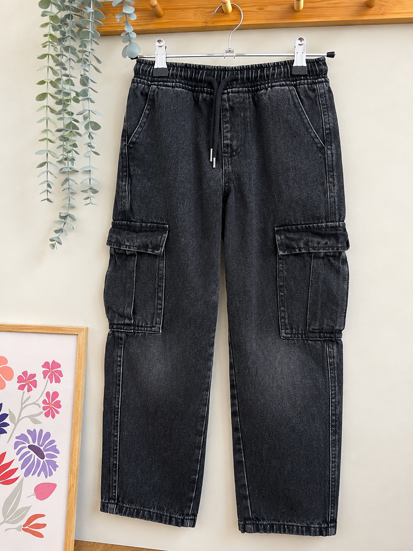 Jean cargo noir garçon Kiabi 7 ans mi-saison