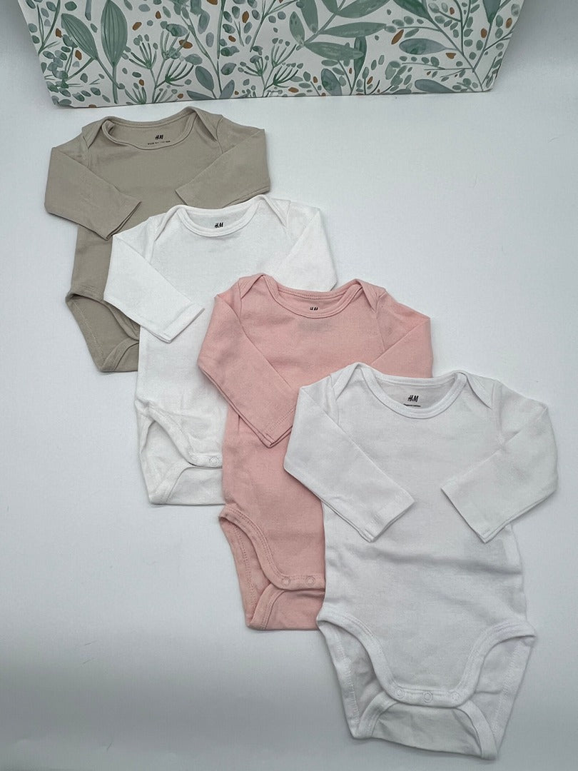 Lot 4 bodies manches longues col Us fille H&m - 1 mois - Blanc rose beige