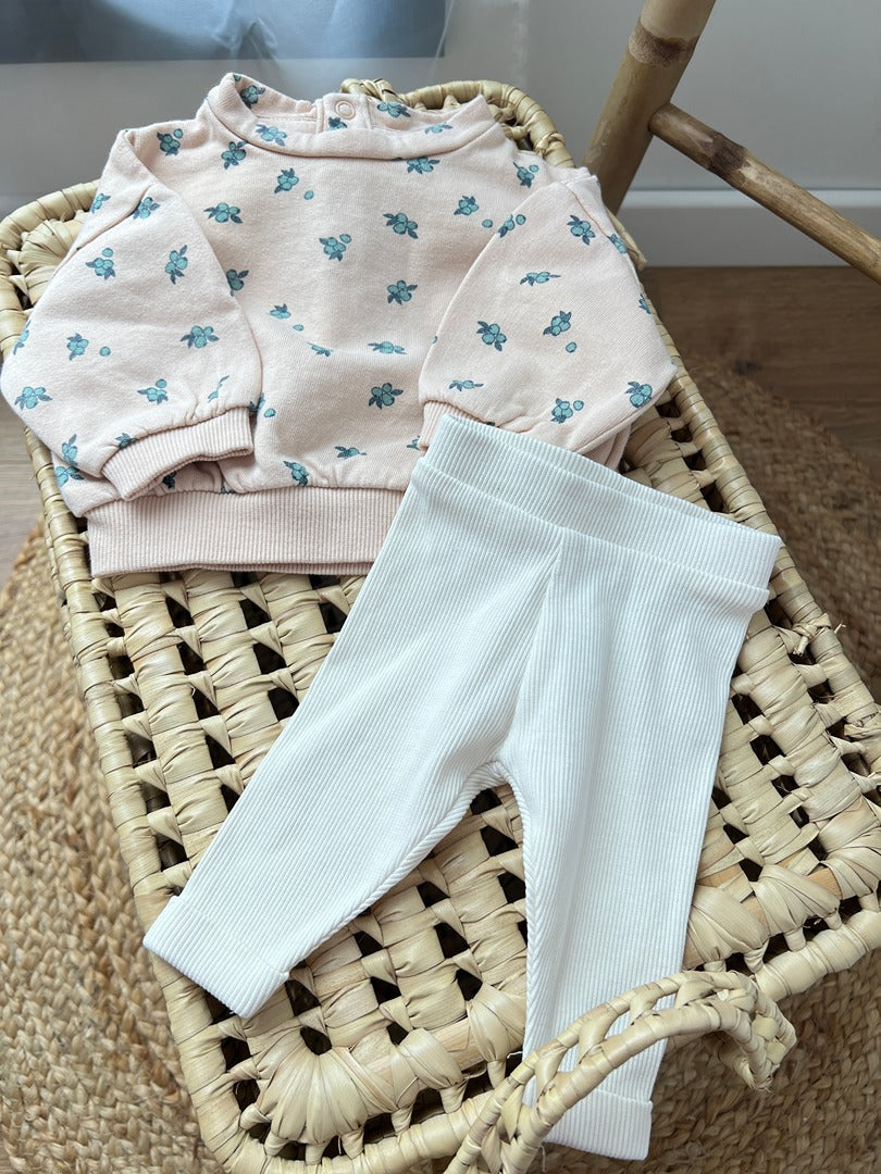 Ensemble Kiabi & Tao fille 1 mois mi-saison pull sweat fleuri legging côtelé