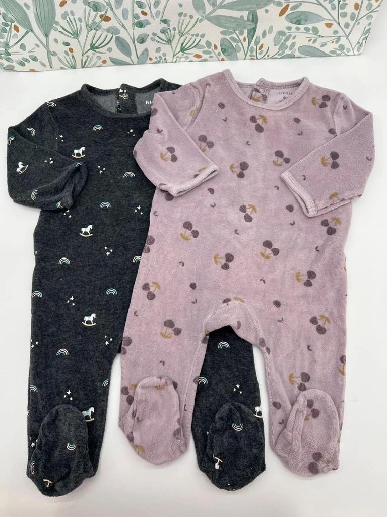 Lot 2 pyjamas 1 pièce en velours fille - Kiabi 6 mois