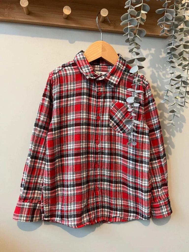 Chemise à carreaux rouge garçon La Halle – look chaleureux & confortable – 4 ans