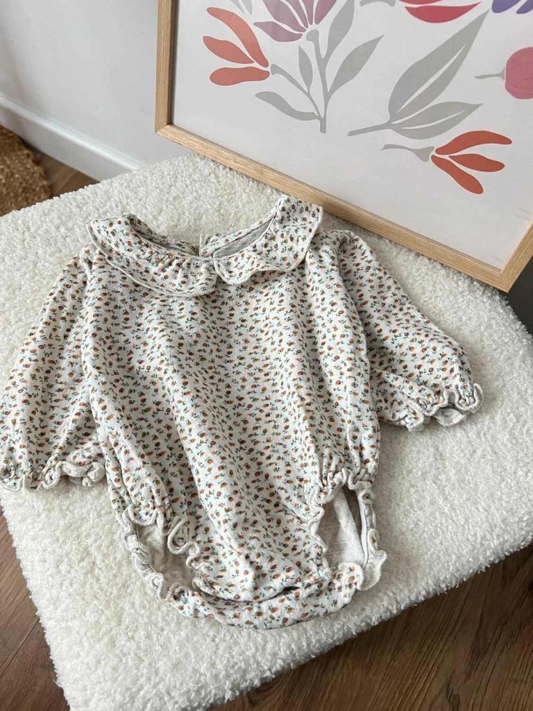 Barboteuse fleurie Zara – col mignon & été – 1/3 mois Fille