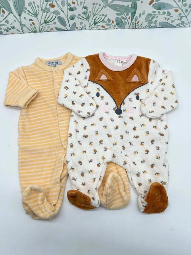 lot 2 pyjamas 1 pièce en velours fille - Naissance réf 1930-1935