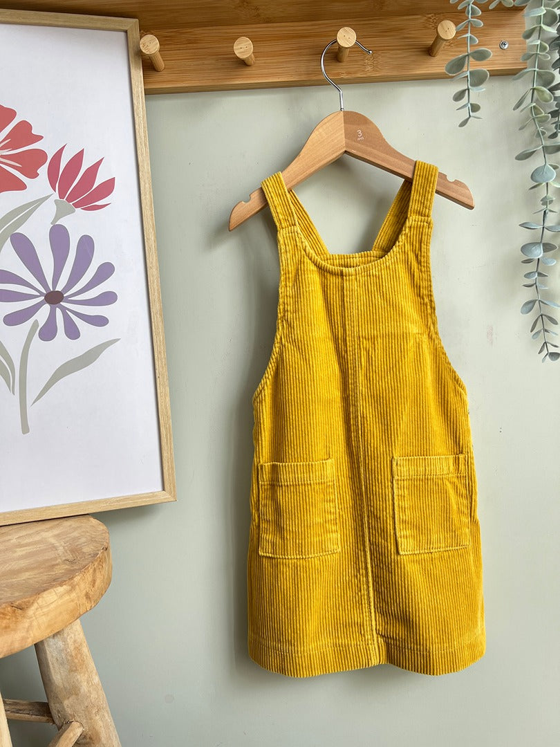 Robe salopette fille Kiabi 5 ans velours côtelé jaune