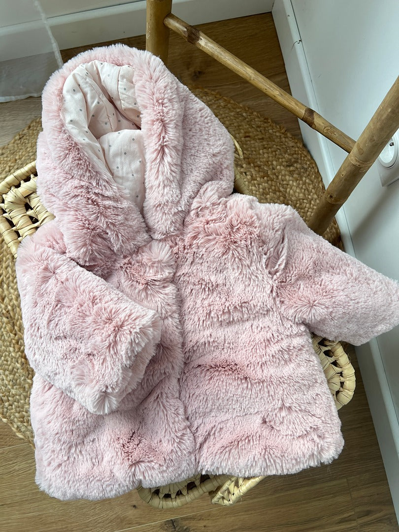 Manteau Kiabi fille 6 mois fausse fourrure rose hiver