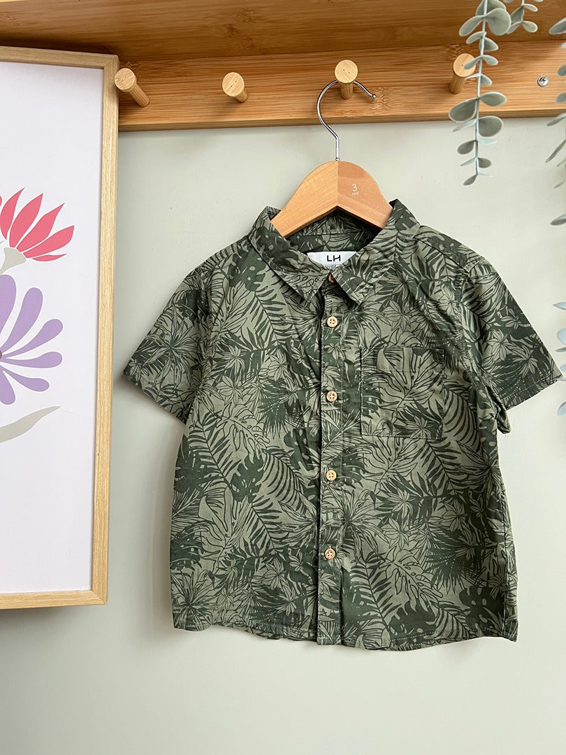 Chemise garçon La halle 4 ans vert motif tropical manches courtes