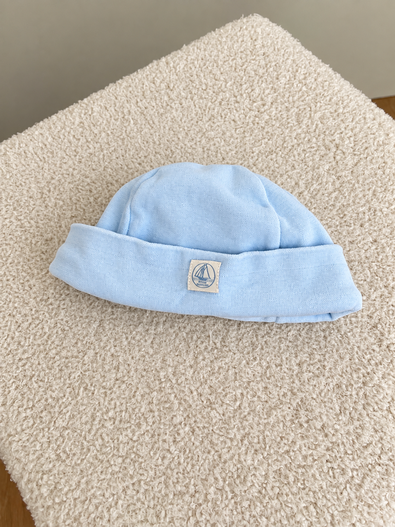 Bonnet garçon Petit Bateau bleu clair mi-saison 6 mois