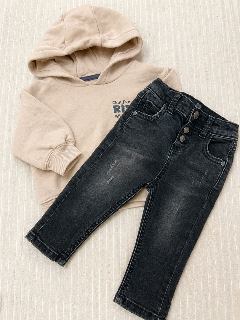 Ensemble jean noir et sweat à capuche crème Kiabi Tao 6 mois garçon manches longues mi-saison hiver