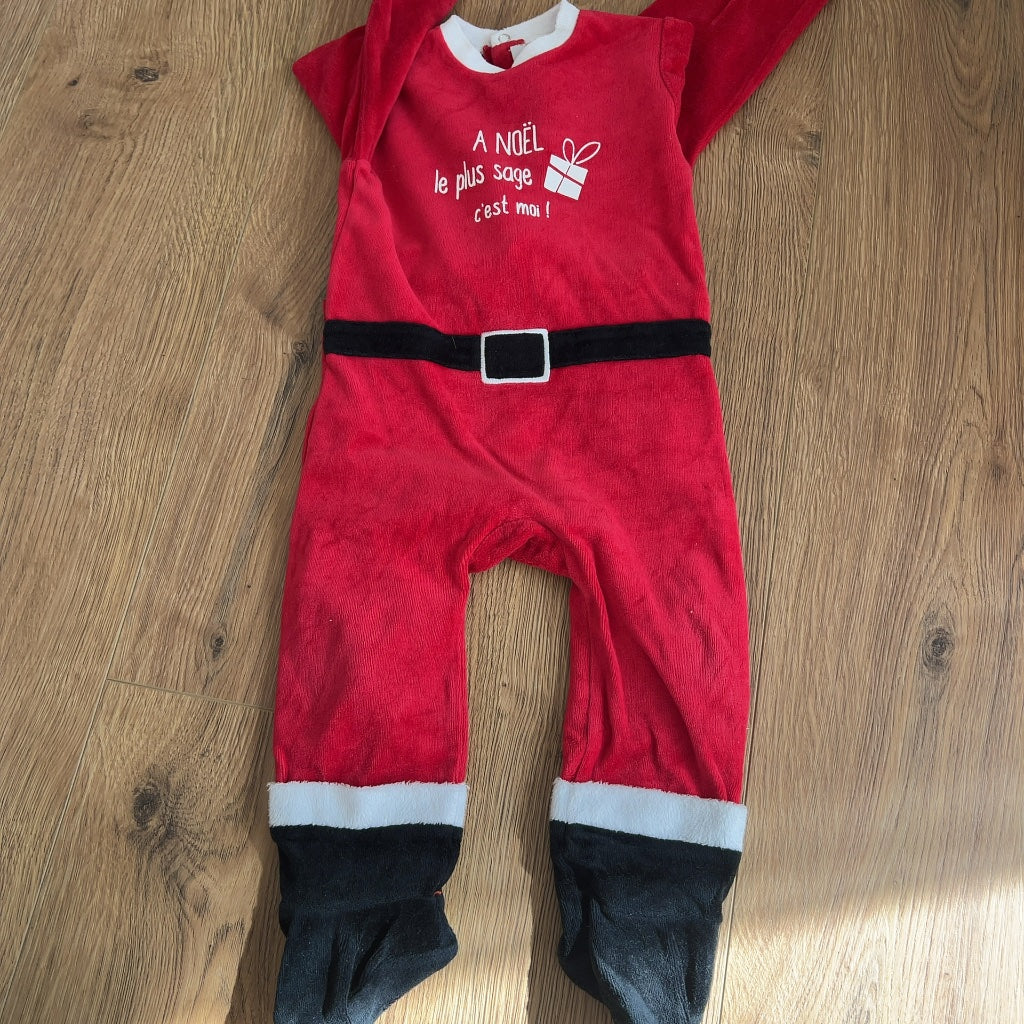 Pyjama combinaison bébé fille Gemo rouge hiver manches longues 18 mois - Très bon état