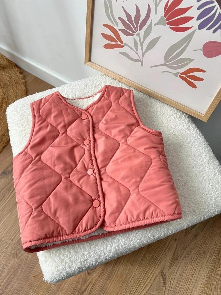 Doudoune sans manches intérieur moumoute Kiabi 6 mois fille – chaude & confortable