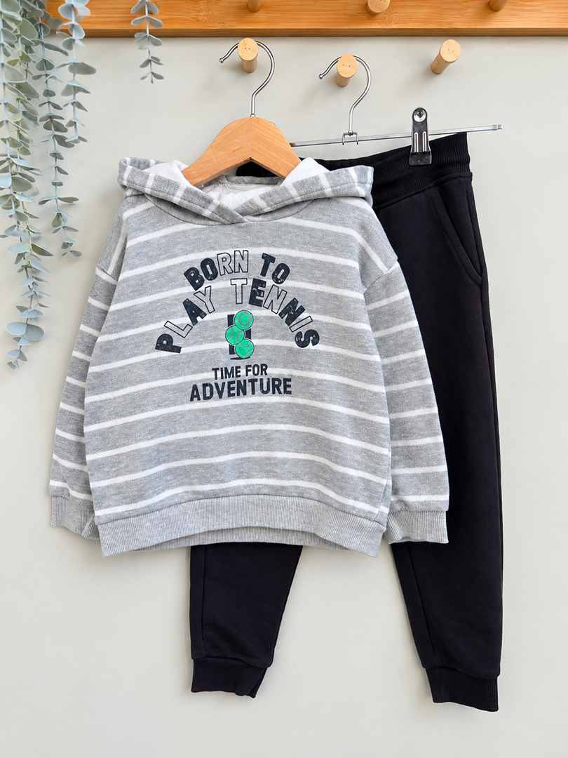 Ensemble garçon sweat à capuche gris et pantalon noir mi-saison 4 ans