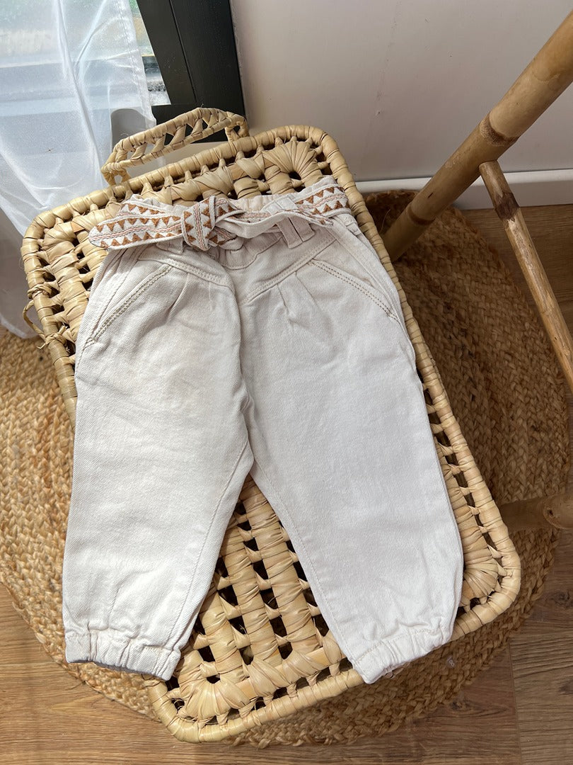 Pantalon jean mom fille Ikks 12 mois crème mi-saison