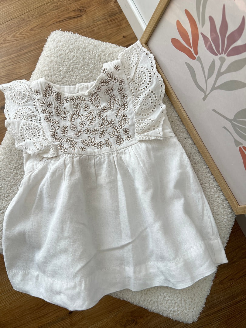 Robe manches volantes bébé fille Zara Baby - 6 mois 9 mois - Blanc