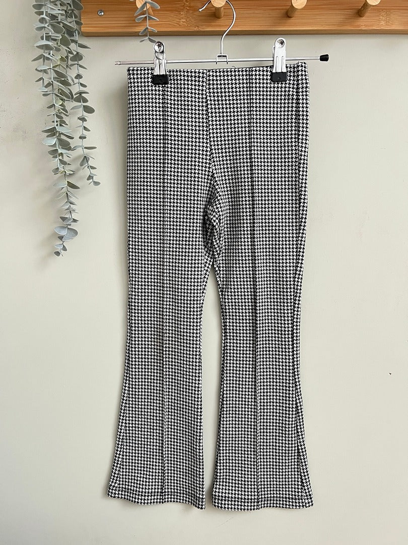 Pantalon flare fille Kiabi noir et blanc pied-de-coq 6 ans