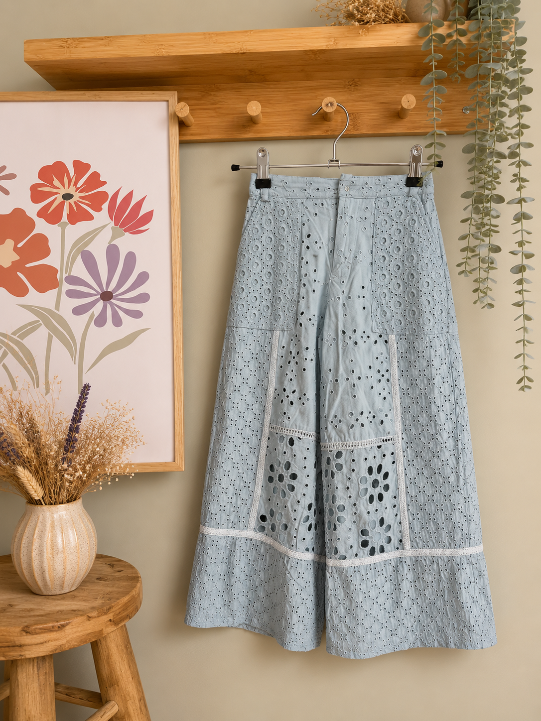Pantalon fille Zara 7 ans bleu ciel broderie anglaise été