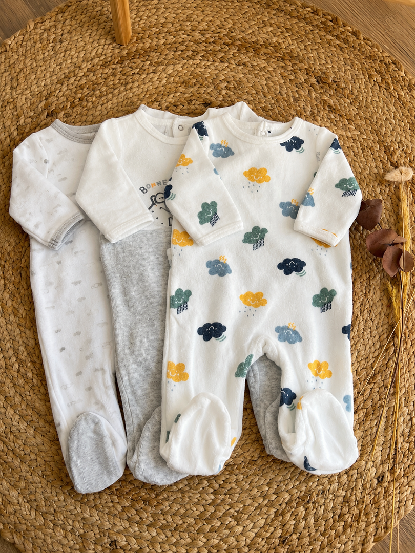 Lot de 3 pyjamas dors-bien Gémo 1 mois mixte en velours blanc et gris idéal hiver garçon ou fille