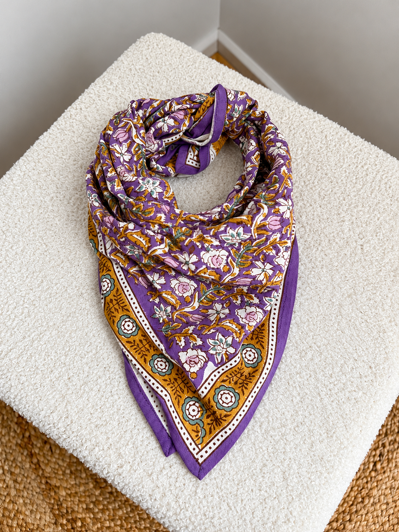 Petit foulard indien fille ou femme violet fleuri mi-saison - Neuf Bonheur du jour 65x65cm
