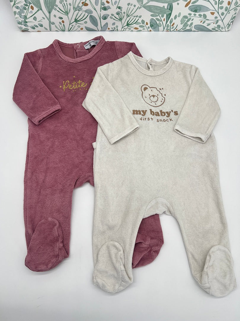 Lot de 2 pyjamas 1 pièce Kiabi fille 6 mois velours rose et crème