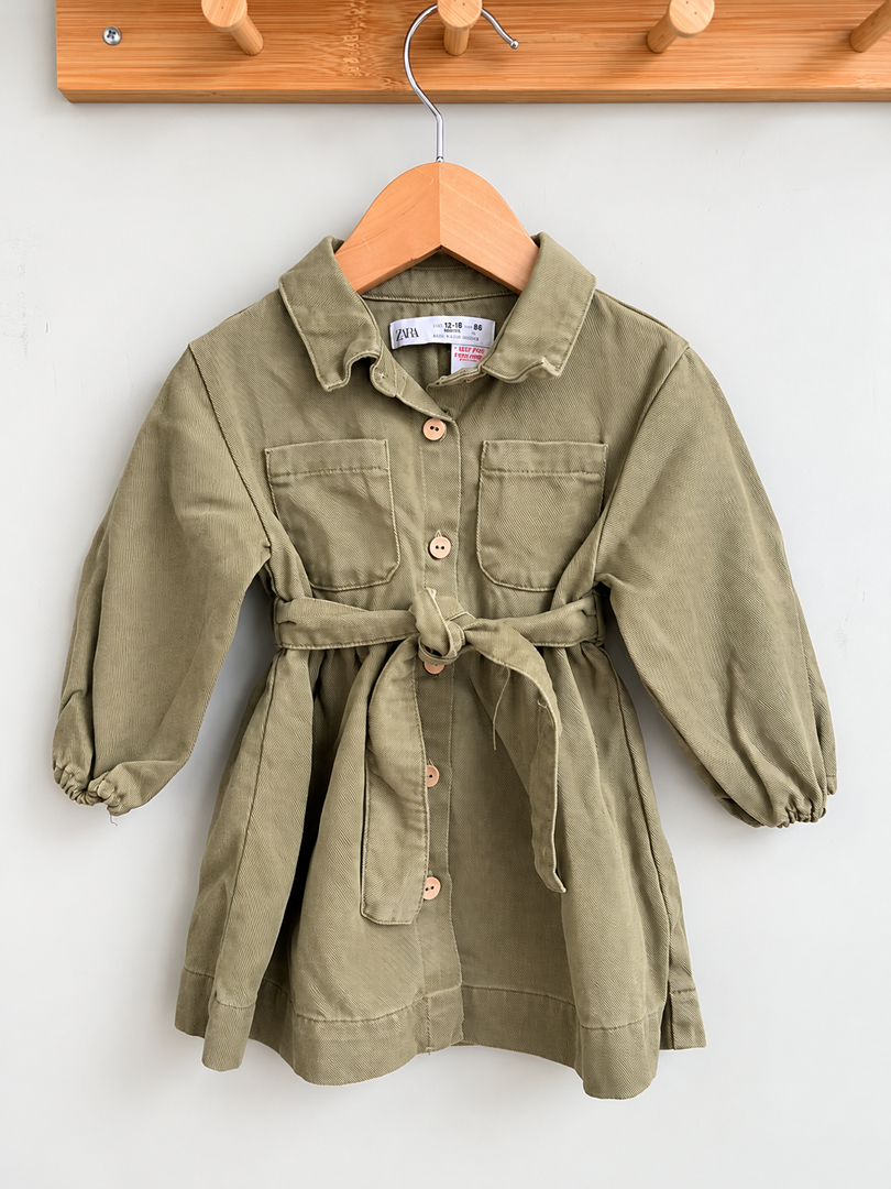 Robe chemise Zara kaki fille correspond à du 2 ans mi-saison manches longues