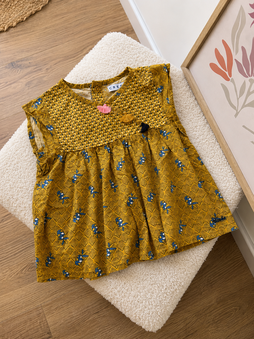 Top t-shirt blouse sans manches Creeks 18 mois fille jaune moutarde été