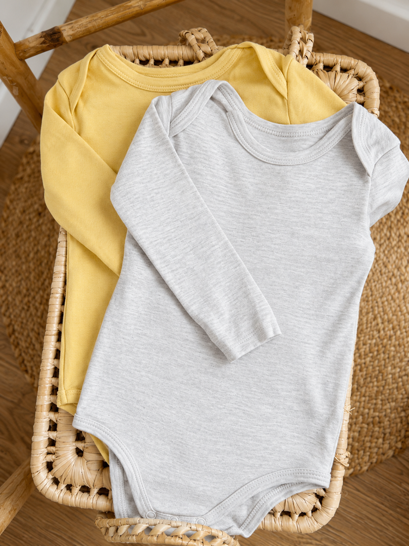 Lot 2 bodies col Us garçon In extenso 18 mois manches longues jaune gris