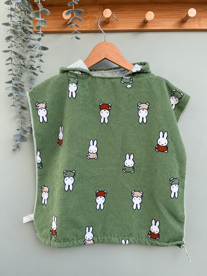 Cape de bain verte Miffy éponge vert sauge enfant