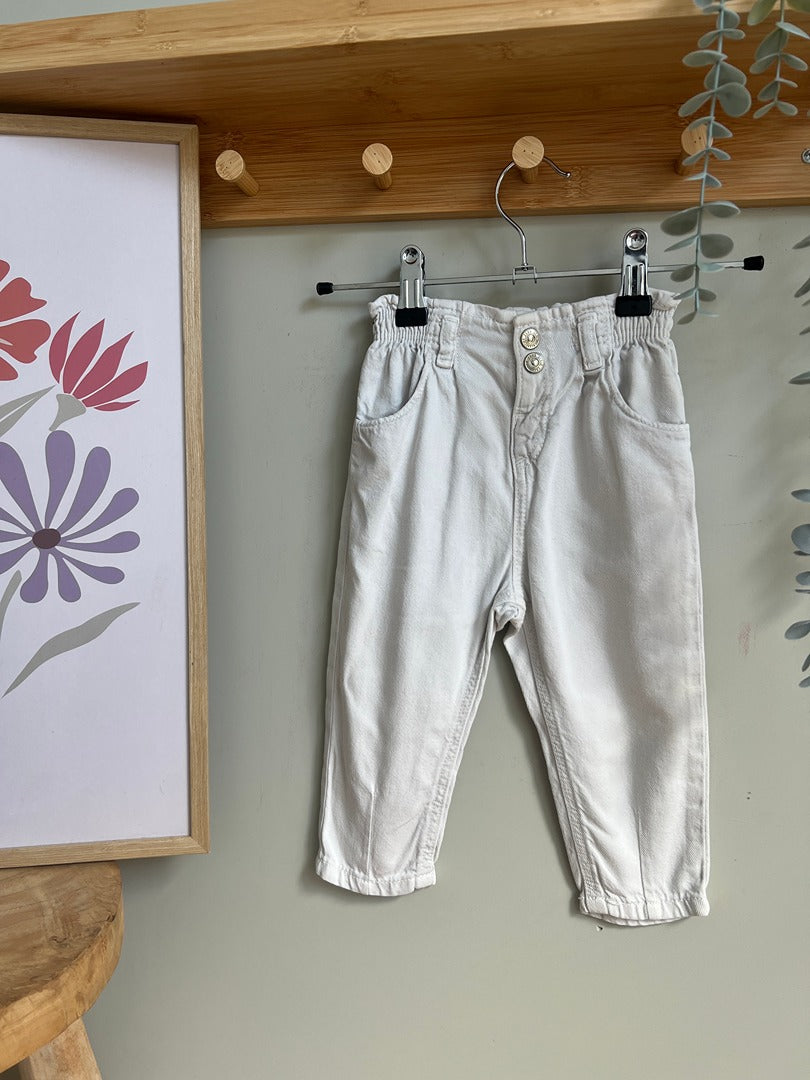 Jean blanc Zara fille 12 mois 18 mois mi-saison coupe paperbag