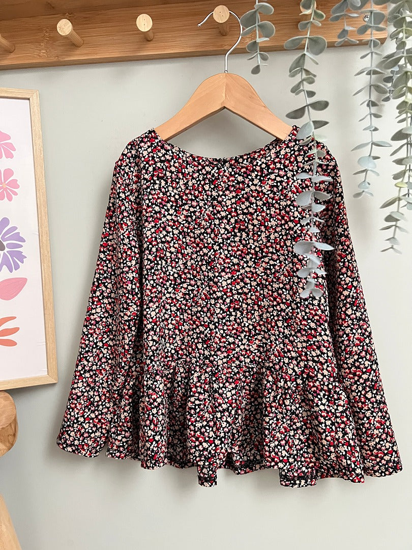 Haut Gémo - 5 ans - Noir fleuri - État : Excellent Fille