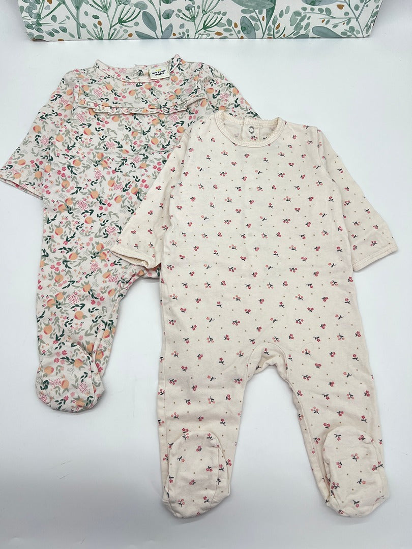 Lot 2 pyjamas 1 pièce en jersey mi-saison bébé fille Tao Kiabi 6 mois manches longues