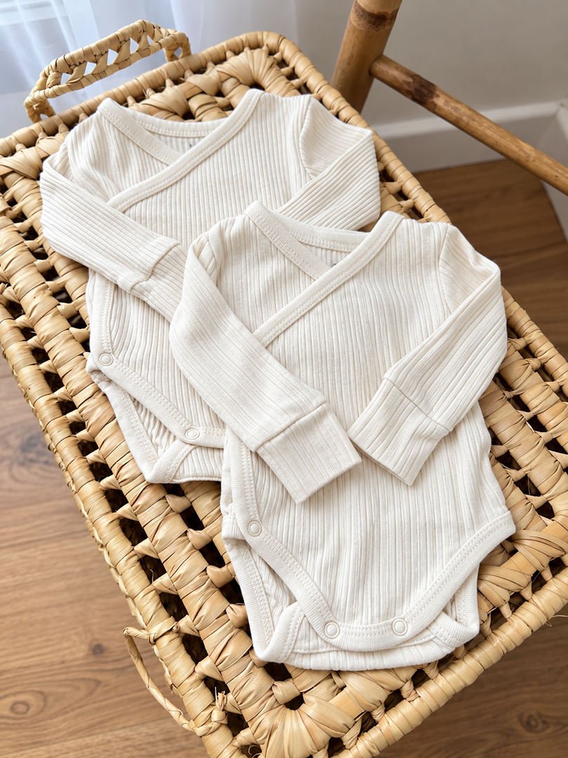 Lot de 2 bodies croisés mixte blanc Kiabi mi-saison manches longues 1 mois garçon ou fille